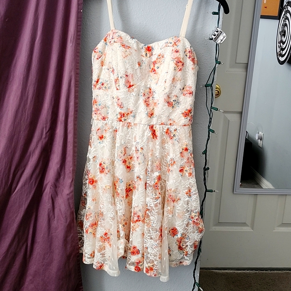Medium Women's Dress Floral